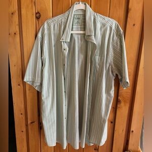 L.L. Bean Men’s Green Short-Sleeve Plaid Button-Down Dress Shirt